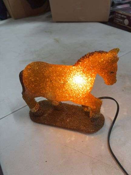 HORSE LAMP image
