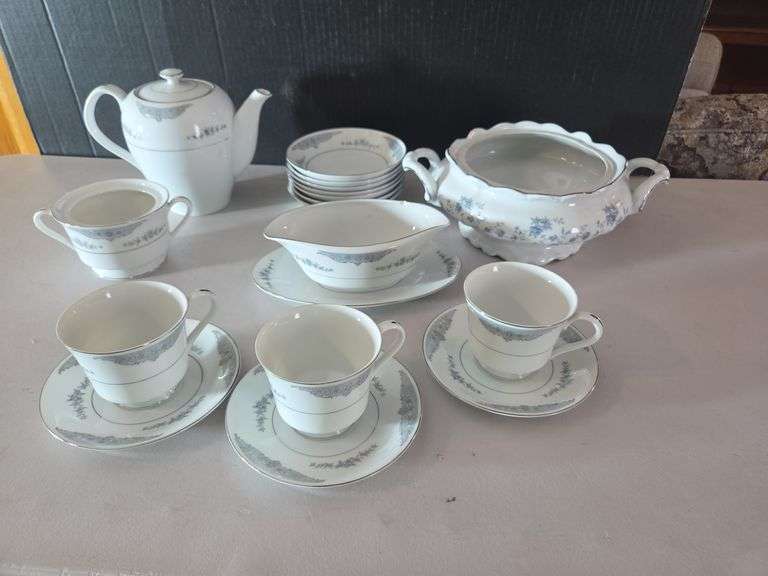 Royal Hostess Connie Fine China Set image