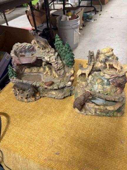 WOLF WATER FOUNTAINS image