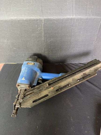 Campbell Hausfeld NS349500AV Clipped Head Framing Nailer image