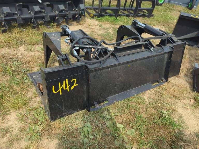 L7- Quick Attach Skid Steer Grapple image