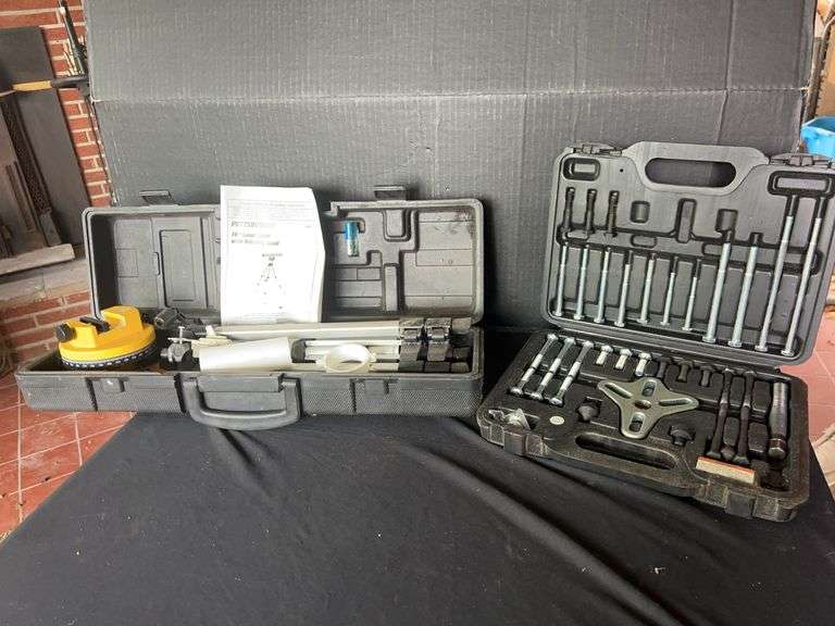 Pittsburgh Automotive Wheel Puller Set & 16" Laser Level image