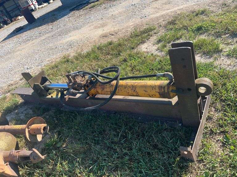 L- Oversized Wood Splitter Attachment (Hydraulics) image