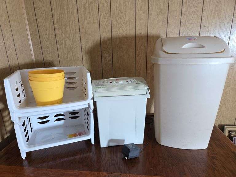 Plastic Storage Items and Tech Solutions Cross Cut Paper Shredder image