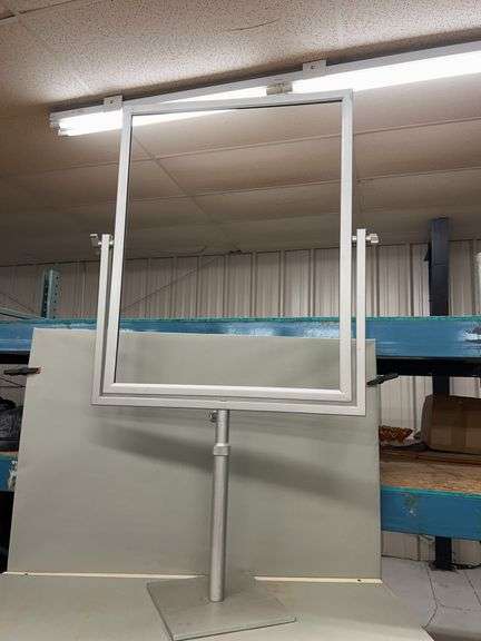Adjustable Aluminum Poster Display Stand image
