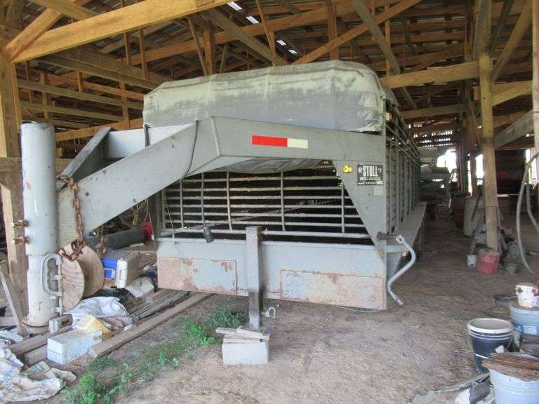 26' STOLL CATTLE TRAILER image