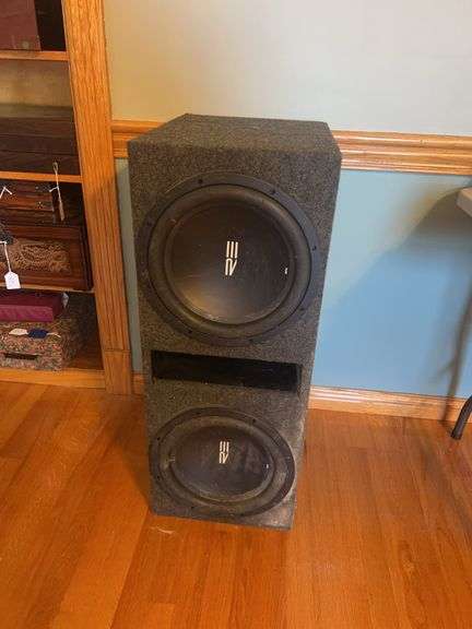 Dual Subwoofer Speaker Box image