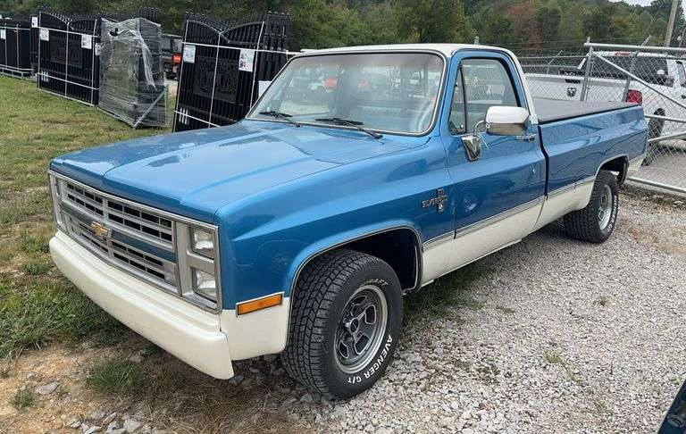 L1- 1986 Chevrolet C10 (Has Title) image