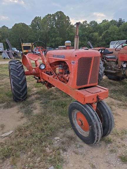 L9- WD Allis Chalmers Tractor image