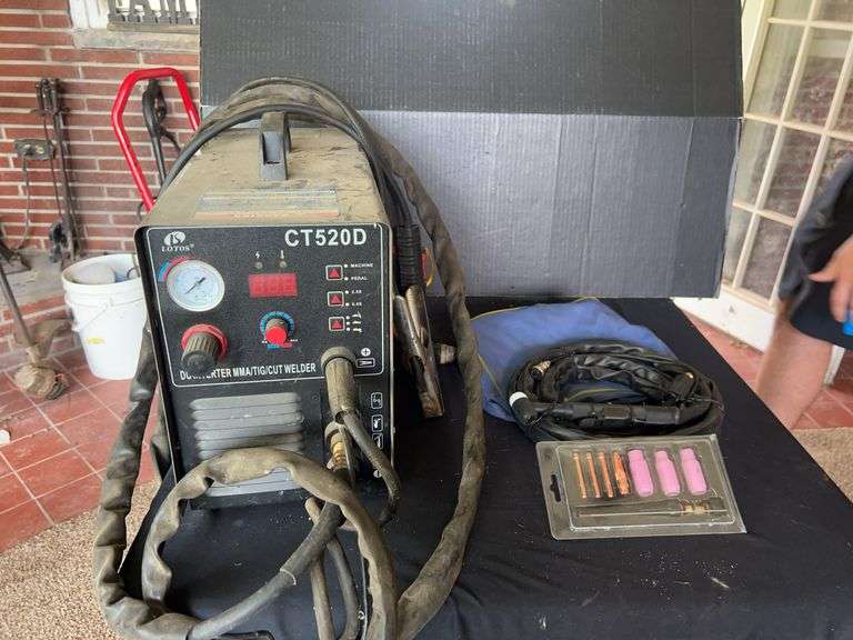 Lotos CT520D Inverter MMA/TIG/CUT Welder image