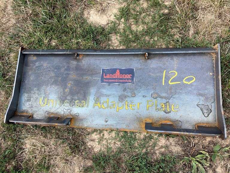 L7- Skid Steer Universal Adapter Plate image