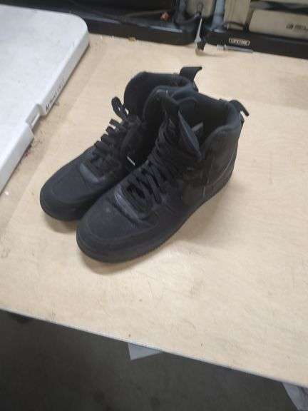 NIKE SZ 12 SHOES image