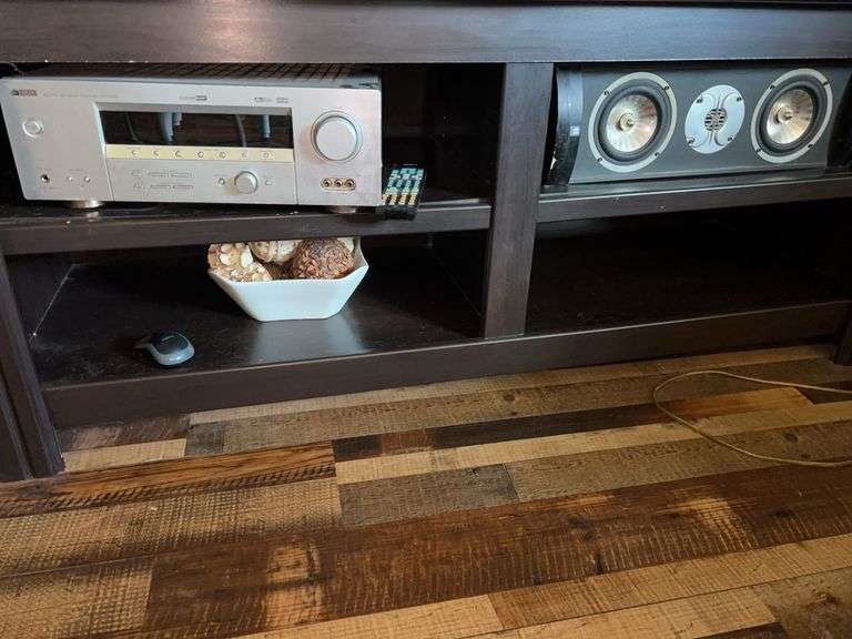 Yamaha Natural Sound AV Receiver HTR-5740 with JBL speakers image