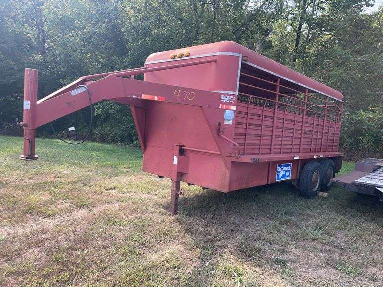 L15A- 16 Ft Cattle Trailer image