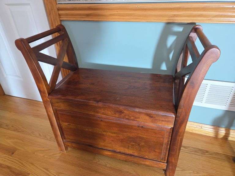 Wood Entryway Storage Bench image
