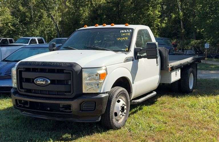L12- 2012 Ford F350 Flatbed (Has Title) image