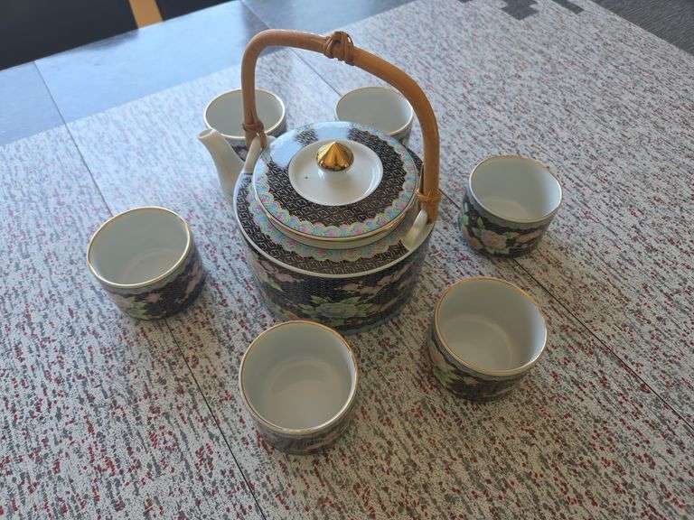 Japanese Tea Set with Floral Design - Teapot and 6 Cups image