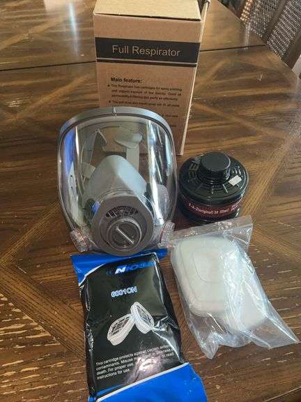 Full Respirator Mask Kit with Filters image