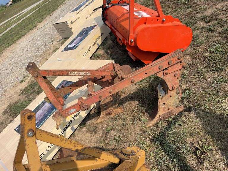 L7- Allis Chalmers 2 Bottom Plow image