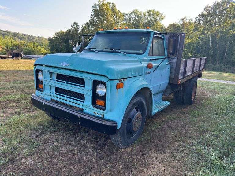 L11- 1972 Chevy C50 Dump Truck (Has Title) image
