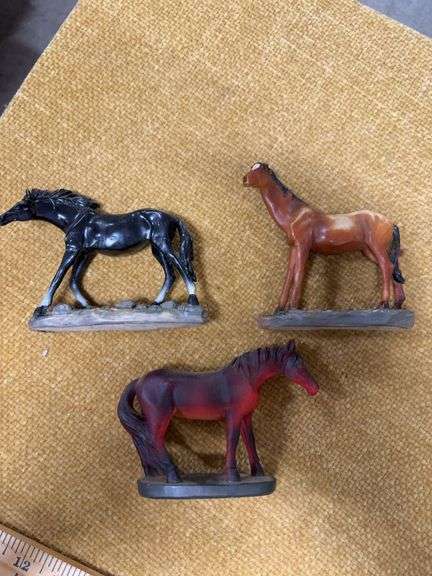 THREE HORSE STATUES image