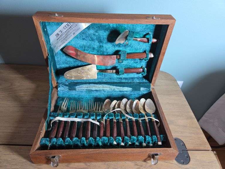 Jim's Gems Bronze Flatware Set image