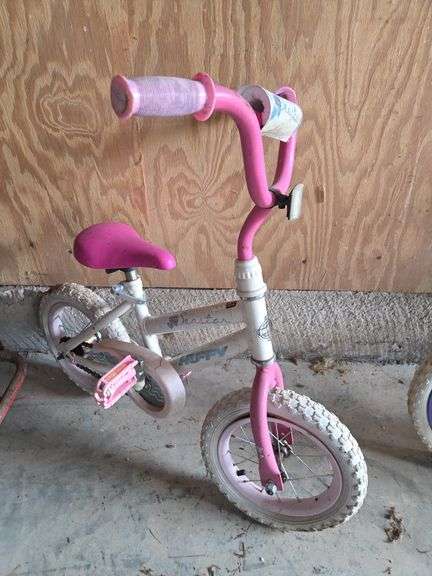 Huffy Seastar Girls' Training Bike image