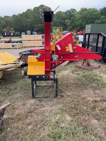 L6- 3Pt hitch Woodchipper image