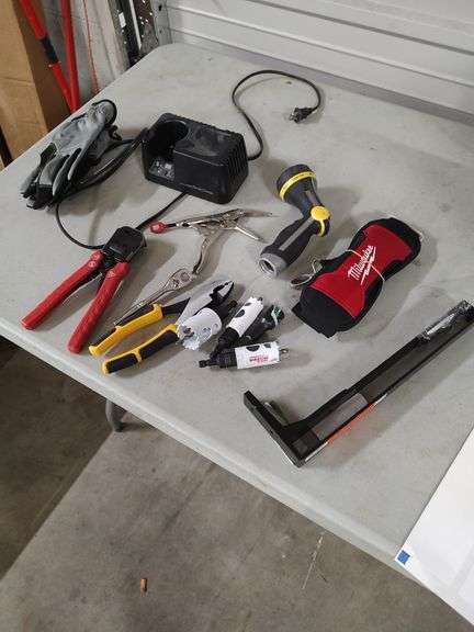 MILWAUKEE AND HUSKY AND OTHER TOOLS image