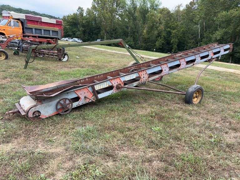 L6- Little Giant Corn Elevator image