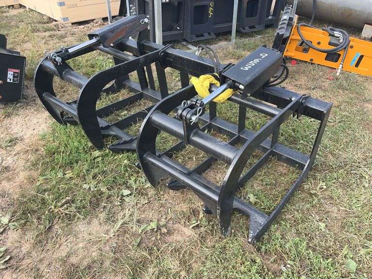 L7- 68 Inch Root And Bush Grapple image