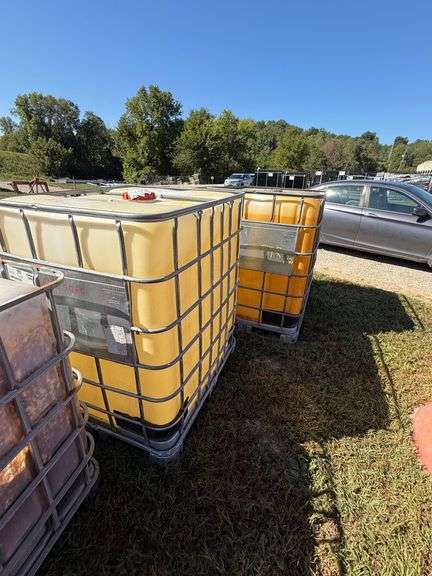 L4- Two 300 Gallon Totes image