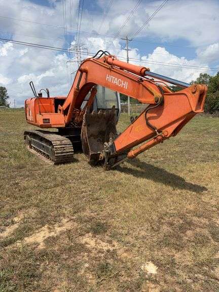 L15D- Hitachi EX100-3 Excavator image