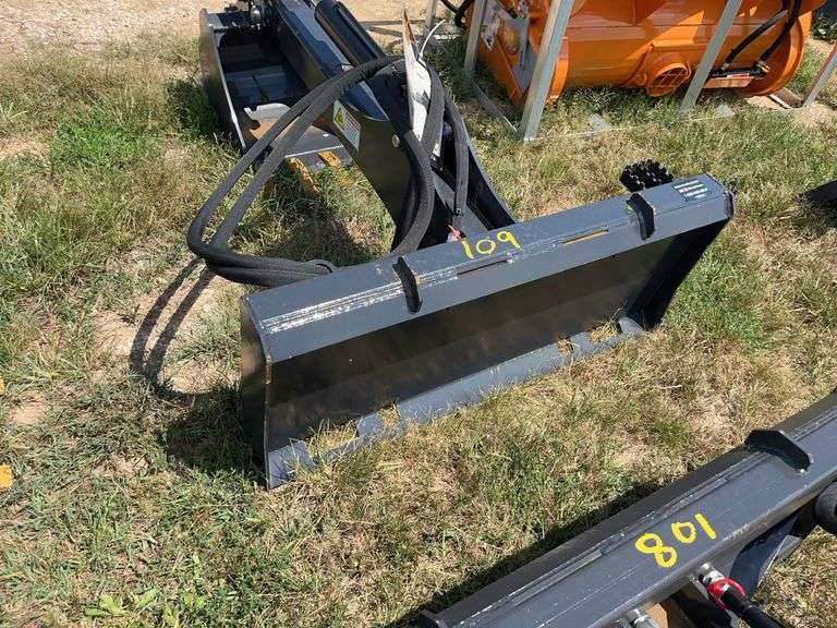 L7- Big Arm Backhoe For Skidsteer image