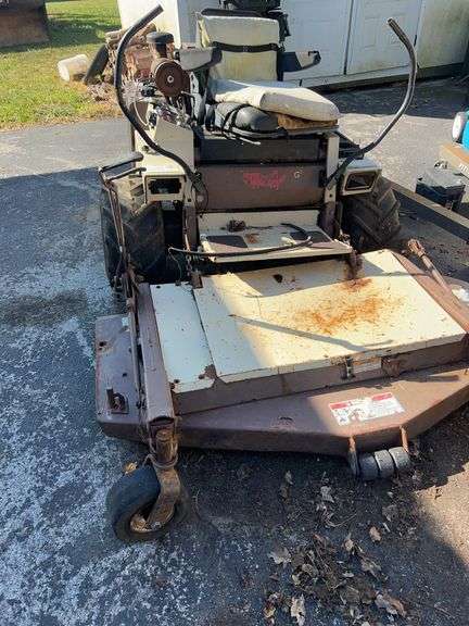Grazer Grass Hopper 62RD Riding Lawn Mower image