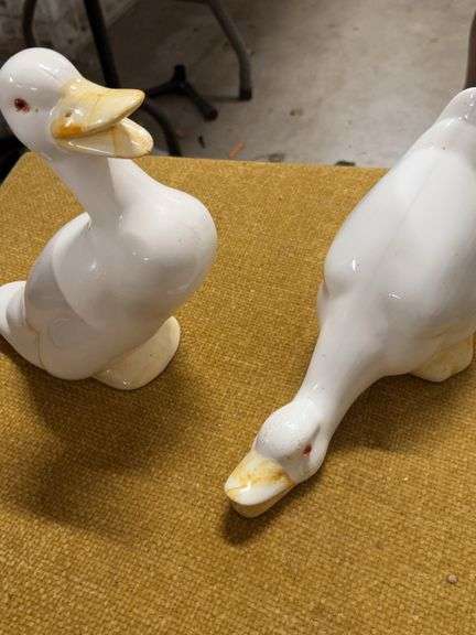 SET OF GLASS DUCKS image