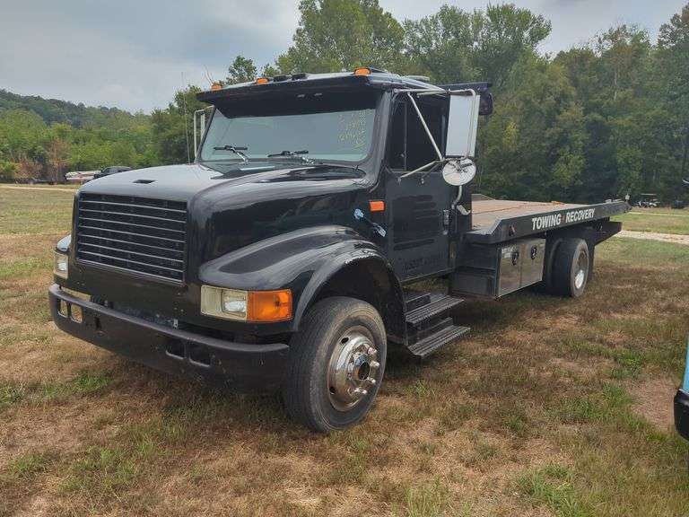 L11- 1998 International Model 4700 (Has Title) image