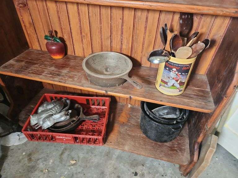 Mixed Collection of Kitchenware, Tools, and Decor image