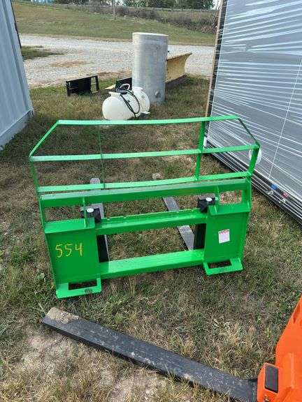 L6- Quick Attach Pallet Forks image