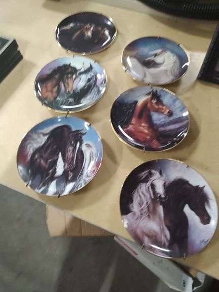 7 - DANBURY MINT HORSE PLATES image