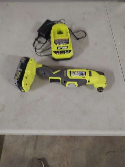 RYOBI 18 VOLT OSCILLATING TOOL WITH BATTERY AND CHARGER image