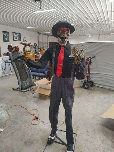 HOME DEPOT - 6.5 FT ANIMATED JACK OF SPADES - HALLOWEEN DECORATION ANIMATRONIC image