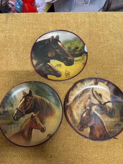THREE DECORATIVE HORSE PLATES.  ONE CHIPPED image