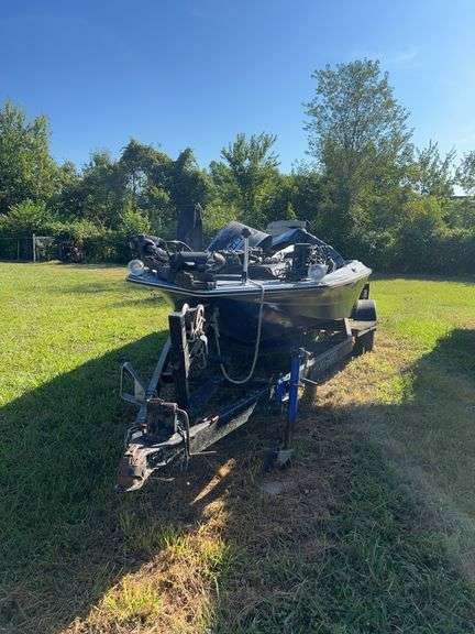 Hydra-Sports Boat with Trailer image