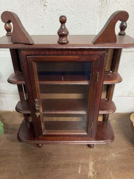 SMALL DISPLAY CASE image