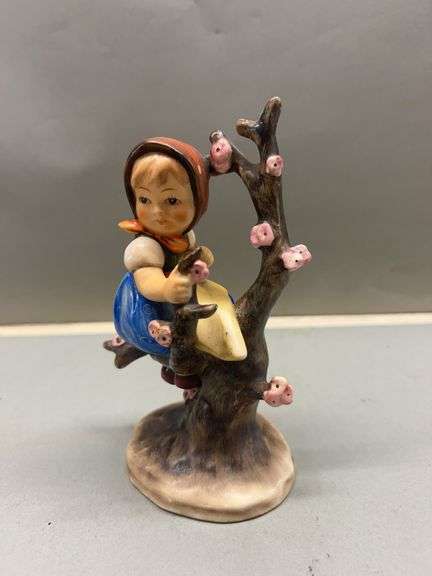 Goebel Hummel Figurine Girl in Tree Germany image