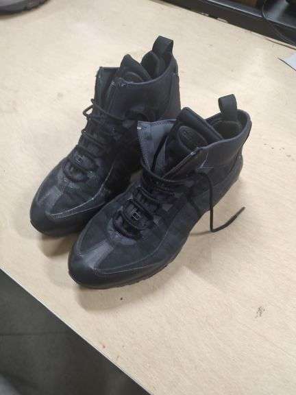 NIKE SZ 12 SHOES image