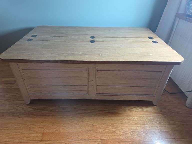 Wooden Storage Trunk/Chest with Lift Top image