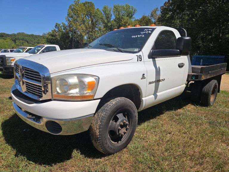 L12- 2006 Dodge 3500 (Has Title) image