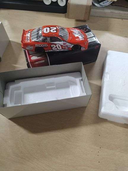 ACTION TONY STEWART 1/24 SCALE CAR image
